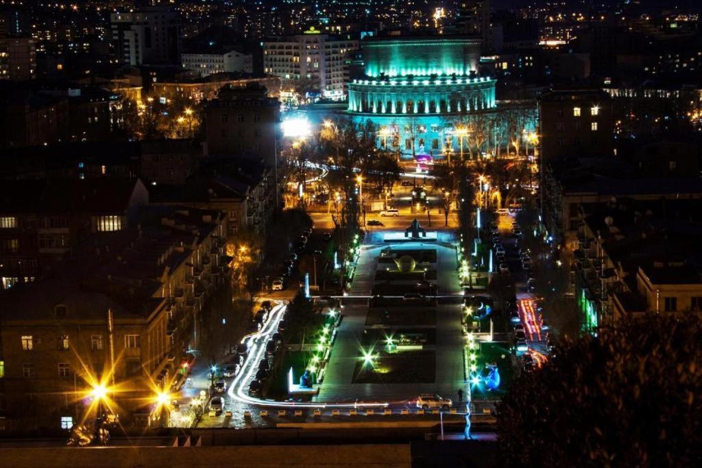 Апартаменты Мансардные В Центре Еревана Dış mekan fotoğraf
